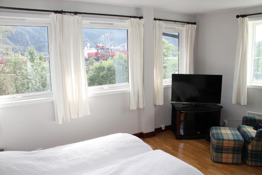 Klover Hotel Sauda Dış mekan fotoğraf